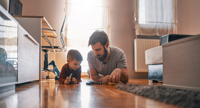 dad playing with his kid